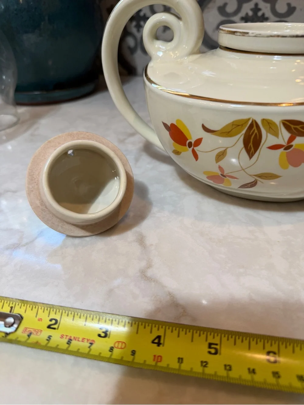 RARE VINTAGE HALL CHINA “ALADDIN TEAPOT- “AUTUMN LEAF PATTERN- EUC